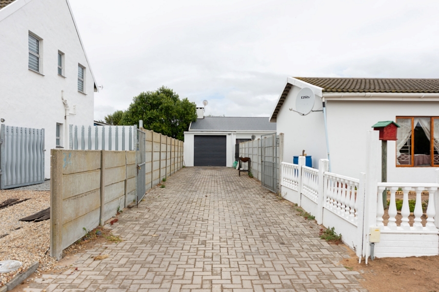2 Bedroom Property for Sale in Laaiplek Western Cape